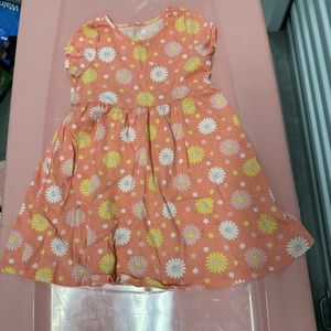 2 short sleeve dresses for toddler size 4T